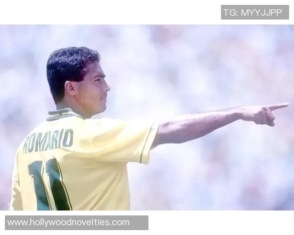 足球明星风采尽显球场传奇背后的故事与荣耀